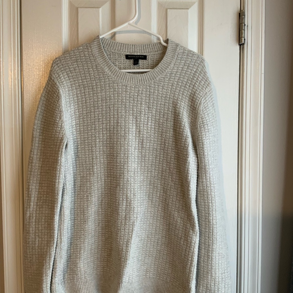 Banana Republic Men's Cream Crewneck Sweater